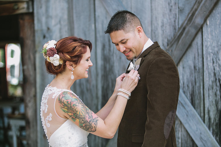 bride and groom, wedding day, getting ready