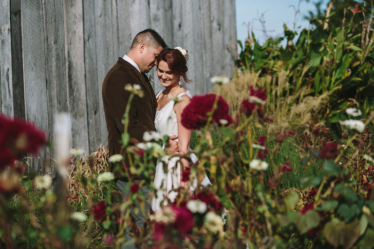 bride and groom, wedding day, portrait, flowers
