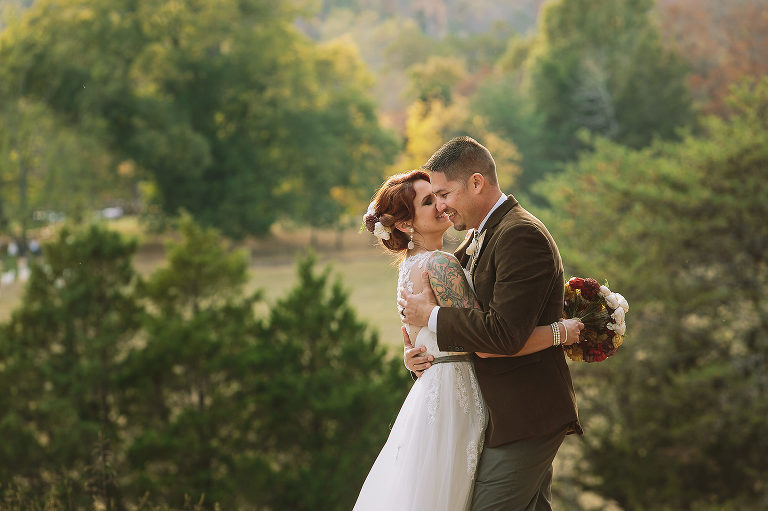bride and groom, wedding day, barn wedding, 