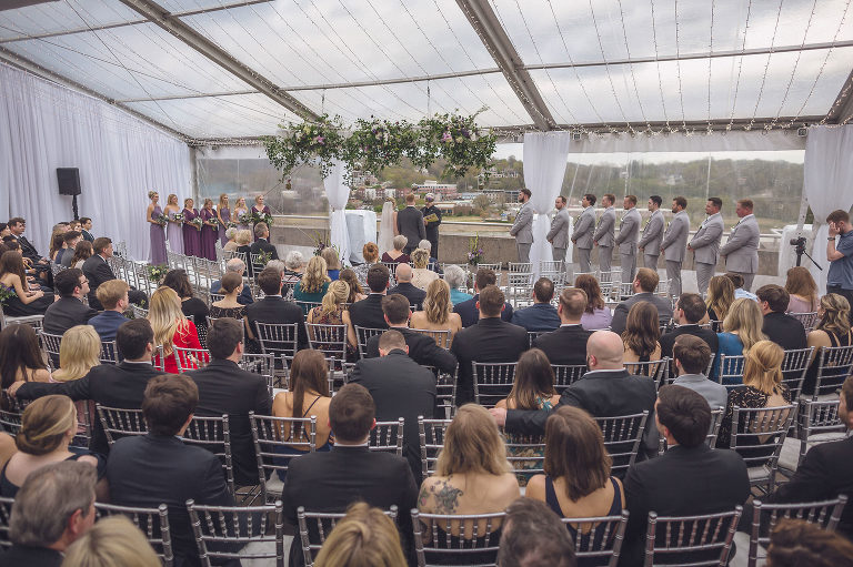 wedding ceremony at the hunter museum 